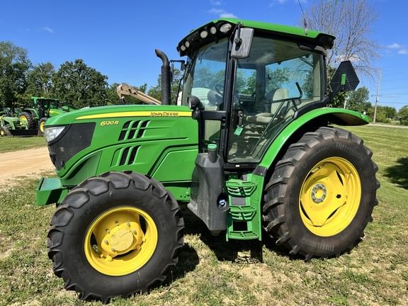 2016 John Deere 6120R Equipment Image0