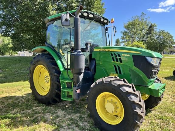 Image of John Deere 6120R equipment image 1