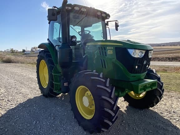 Image of John Deere 6120R equipment image 2