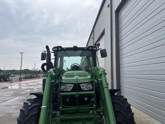 Image of John Deere 6120R equipment image 2