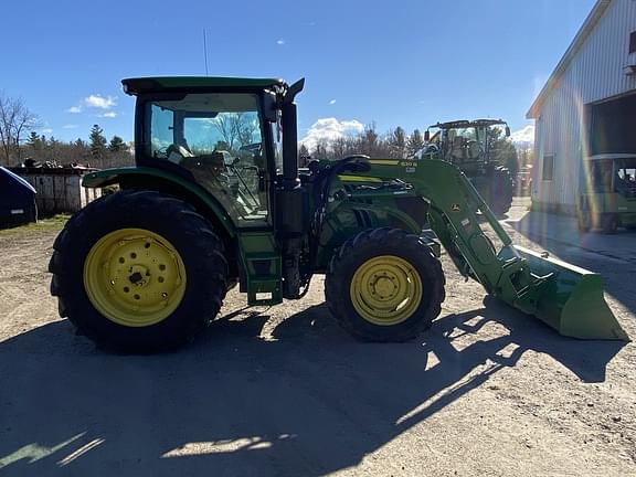 Image of John Deere 6120R equipment image 2
