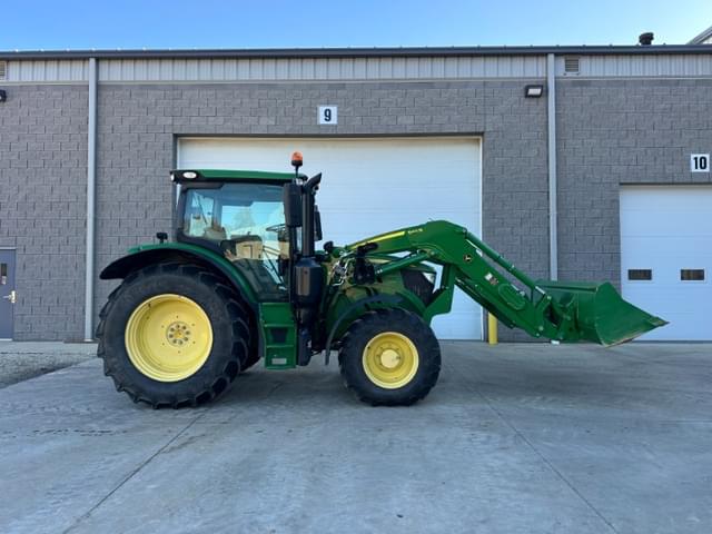 Image of John Deere 6120R equipment image 2