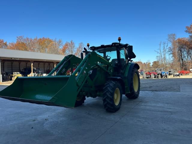Image of John Deere 6120R equipment image 4