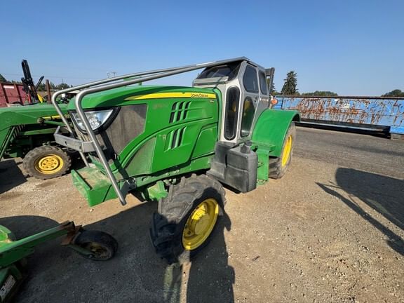 2016 John Deere 6125M Equipment Image0