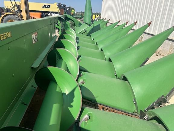Image of John Deere 612C equipment image 3