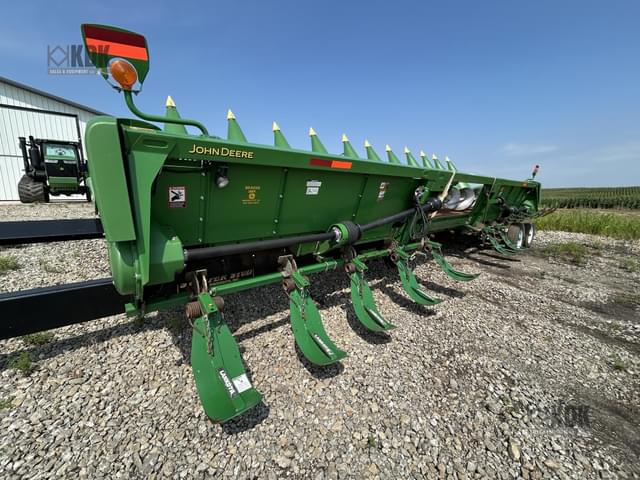 Image of John Deere 612C equipment image 3