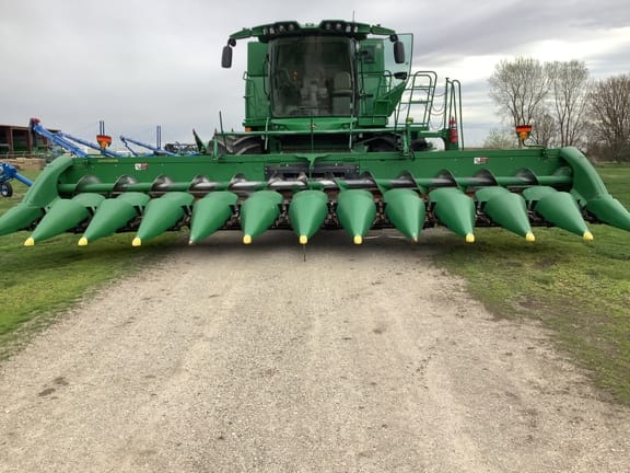 Main image John Deere 612C
