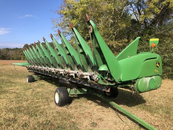 Main image John Deere 612C