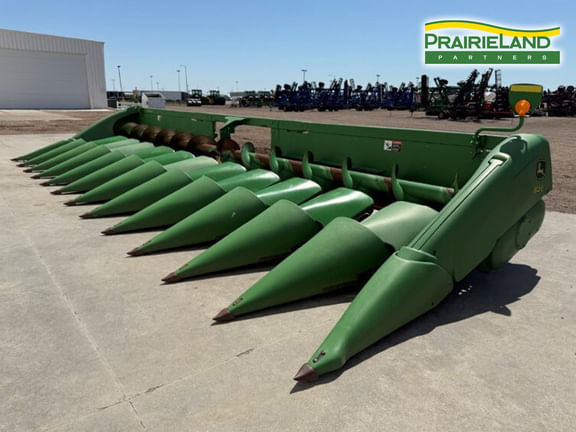 2016 John Deere 612C Equipment Image0