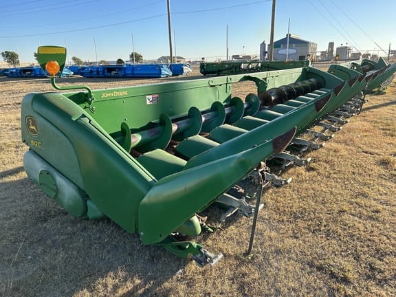 Main image John Deere 612C