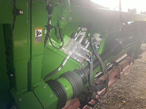 Image of John Deere 612FC equipment image 4