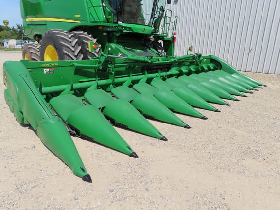 2016 John Deere 612FC Equipment Image0