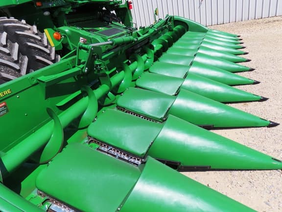 Image of John Deere 612FC equipment image 3