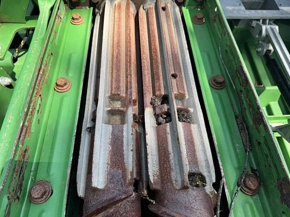 Image of John Deere 612FC equipment image 4