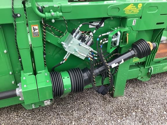 Image of John Deere 612FC equipment image 4