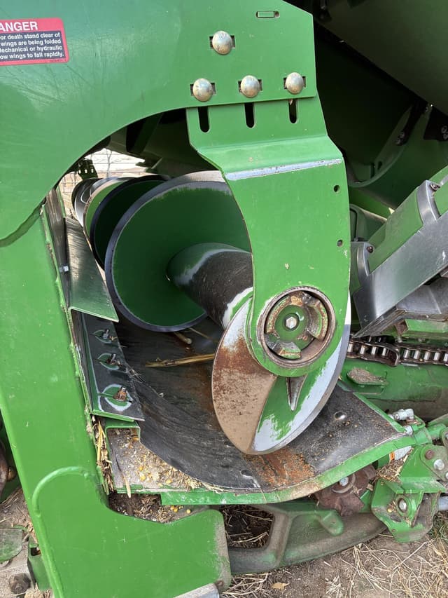 Image of John Deere 612FC equipment image 2