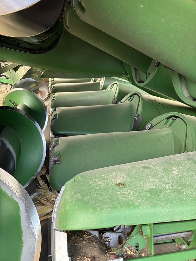 Image of John Deere 612FC equipment image 3