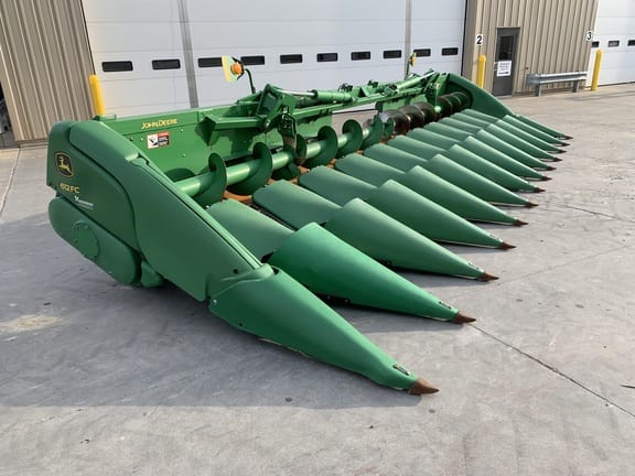 2016 John Deere 612FC Equipment Image0