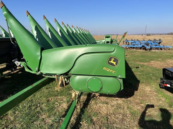 Main image John Deere 612FC