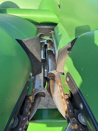 Image of John Deere 612FC equipment image 4