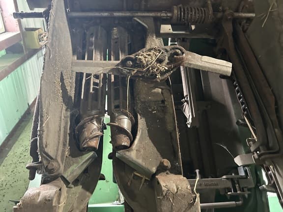 Image of John Deere 612FC equipment image 2