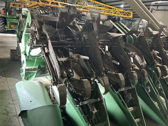 Image of John Deere 612FC equipment image 1