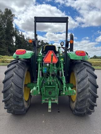 Image of John Deere 6130M equipment image 2