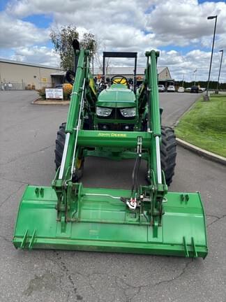Image of John Deere 6130M equipment image 4