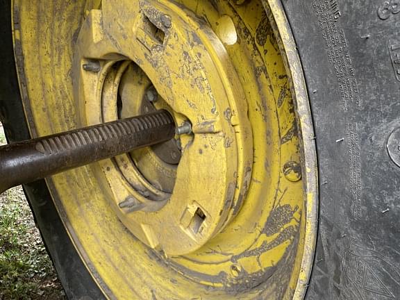 Image of John Deere 6130R equipment image 3
