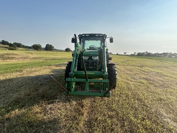 Image of John Deere 6130R equipment image 2