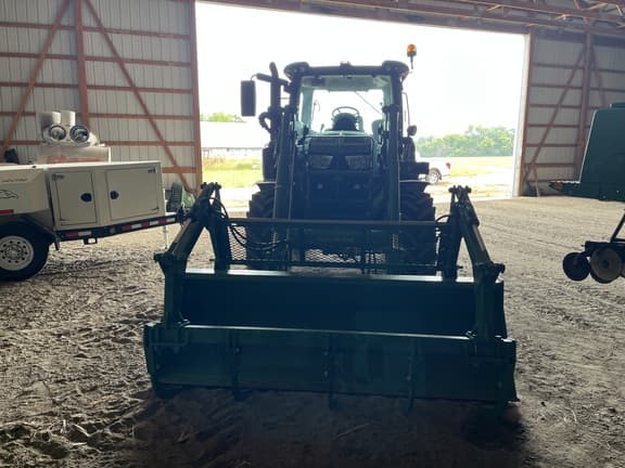 Image of John Deere 6130R equipment image 3