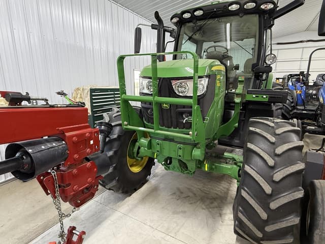 Image of John Deere 6130R equipment image 1