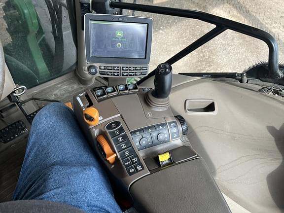 Image of John Deere 6130R Image 1