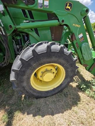 Image of John Deere 6135E equipment image 1