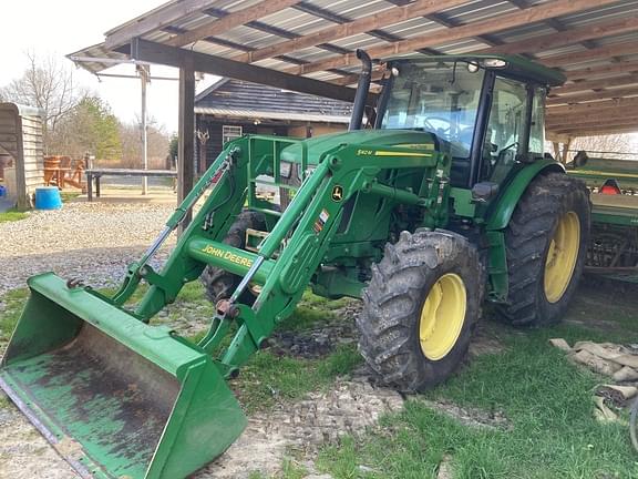 Image of John Deere 6135E Primary image