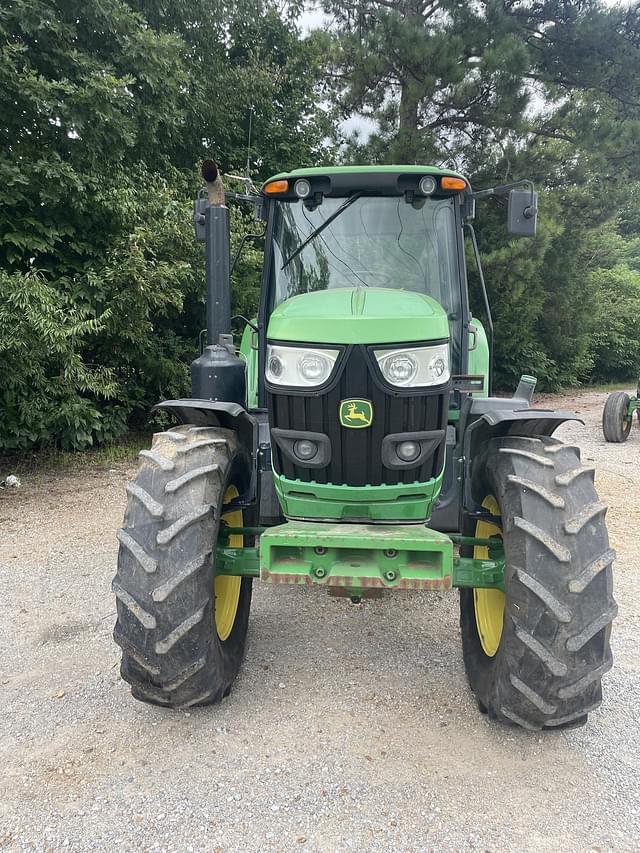 Image of John Deere 6145M equipment image 3