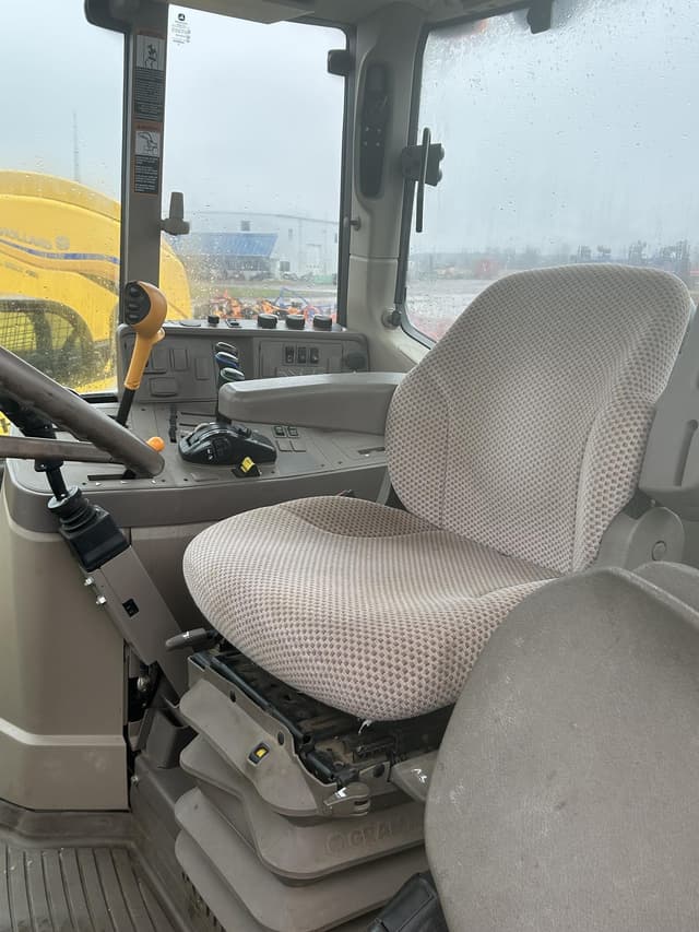 Image of John Deere 6145M equipment image 4