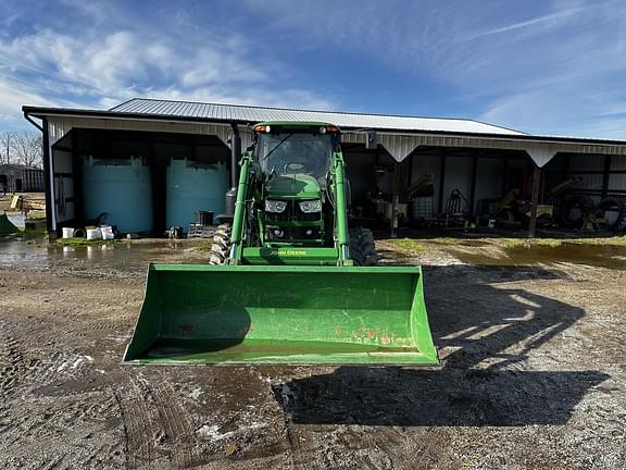 Image of John Deere 6145M equipment image 3