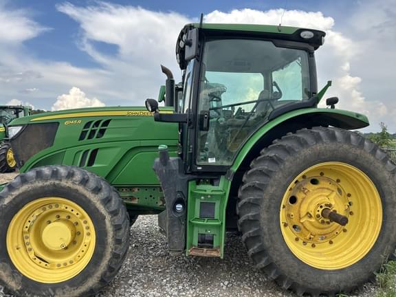 Image of John Deere 6145R equipment image 3