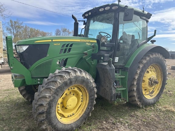 2016 John Deere 6145R Equipment Image0
