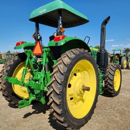 Image of John Deere 6155M equipment image 4