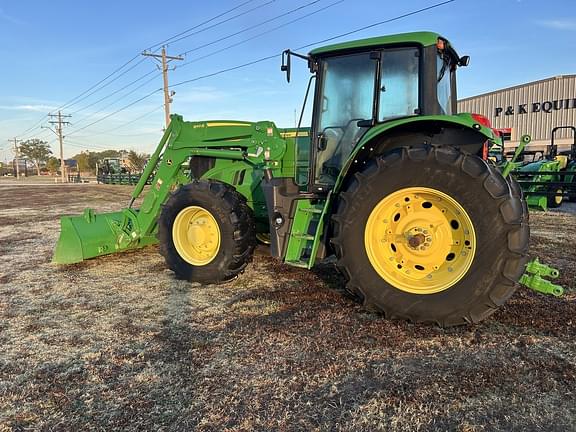 Image of John Deere 6155M equipment image 1