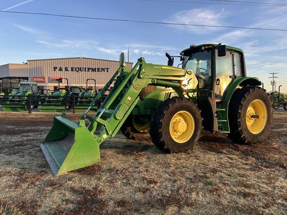 2016 John Deere 6155M Equipment Image0