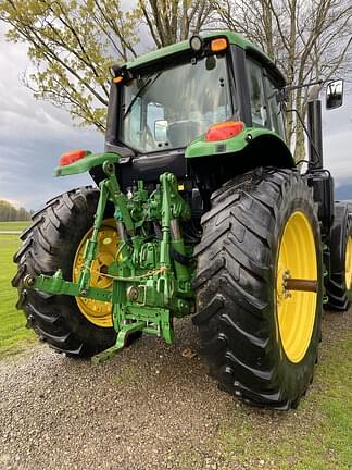 Image of John Deere 6155M equipment image 2