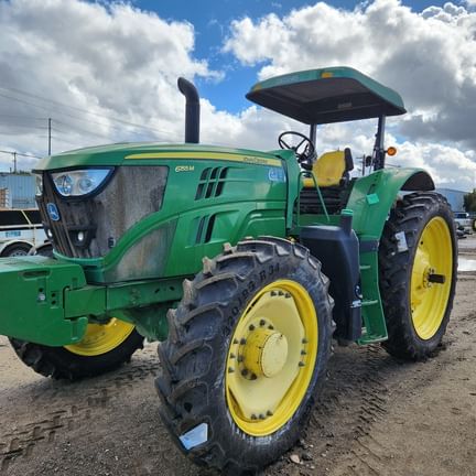 2016 John Deere 6155M Equipment Image0