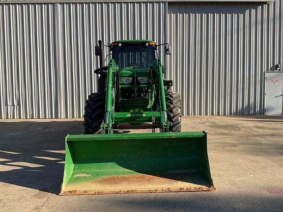 Image of John Deere 6155M equipment image 2