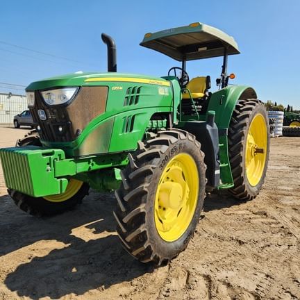 2016 John Deere 6155M Equipment Image0