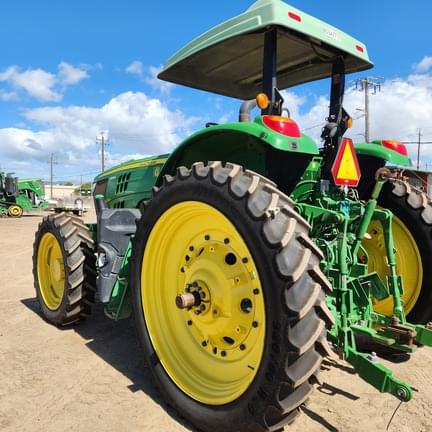Image of John Deere 6155M equipment image 2
