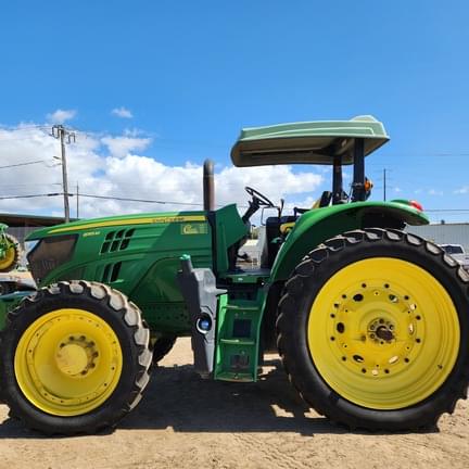 Image of John Deere 6155M equipment image 1