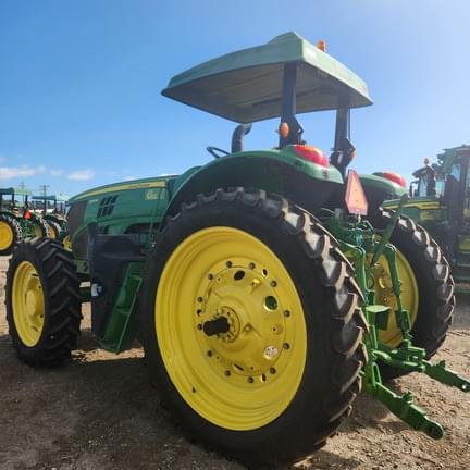 Image of John Deere 6155M equipment image 2